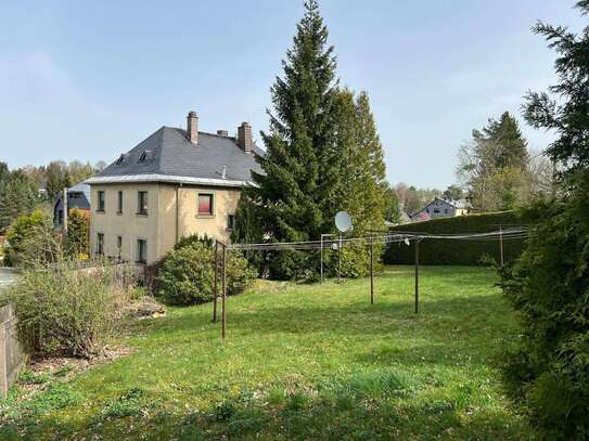 Mehrgenerationenhaus in Schönheide mit schönem Grundstück!