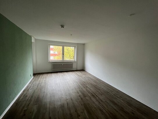 Moderne 2,5-Zimmerwohnung mit Einbauküche und Charme in Heide - Wohnen auf höchstem Niveau!