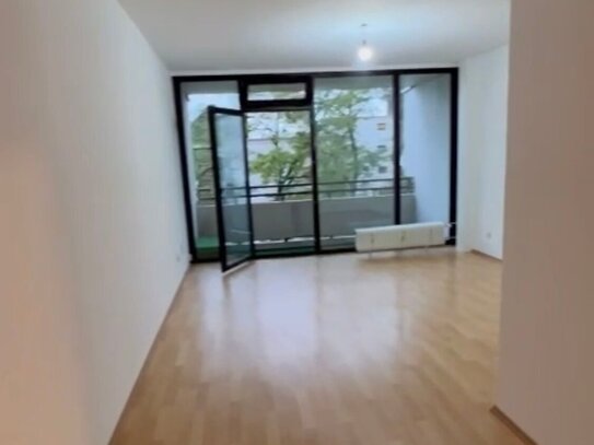 Apartment, renoviert, Balkon, Tiefgarage