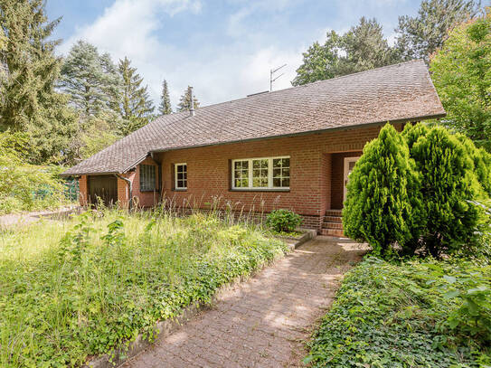 Einfamilienhaus mit Sanierungsfahrplan in ruhier Lage in Schildow