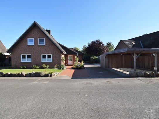 Gemütliches Einfamilienhaus mit Doppelcarport in ruhiger Lage von Fockbek