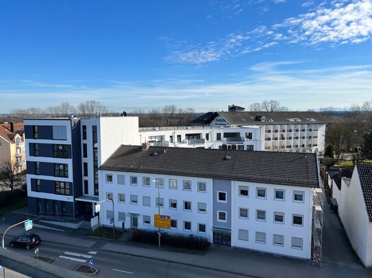 3 - Zimmer -Wohnung in zentraler Lage mit schönem Ausblick