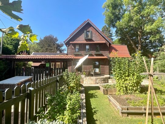 Grünes Paradies mit historischem Flair - Traumhaus in Jena