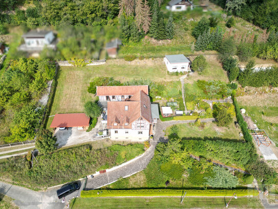 Ihr Traumhaus im Herzen der Natur - charmantes Zweifamilienhaus mit Geschichte und Potenzial | Großer Garten mit Waldzu…