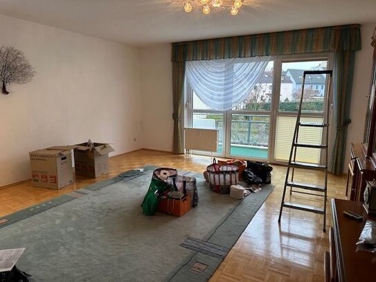 3 Zimmerwohnung mit Balkon in Kröllwitz