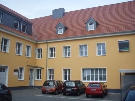 Fallersleben - Bahnhofstraße - 2 Zimmer Wohnung mit Freisitz und großem Abstellraum