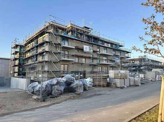 Noch zu errichtende 4-Zimmer-Wohnung im Staffelgeschoss mit Badewanne & Dusche in Rostock-Gehlsdorf