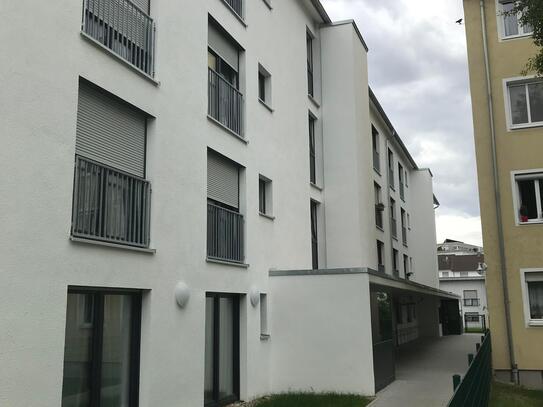 Exclusive 3 Zimmer Wohnung mit Balkon in ruhiger Lage