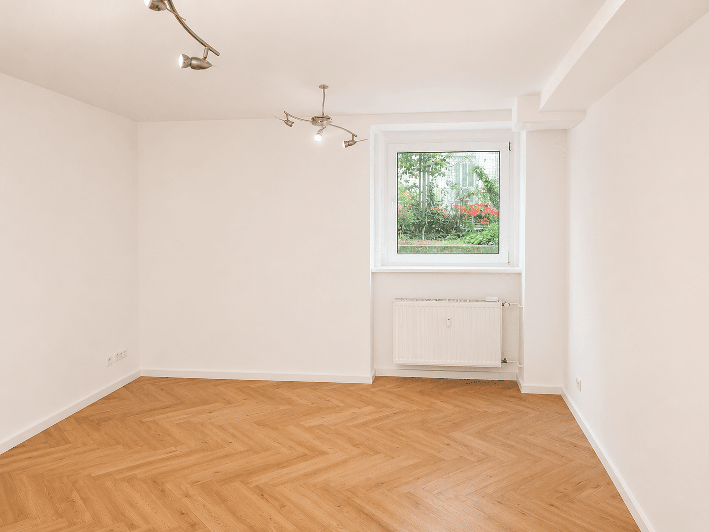 Erstbezug nach Kernsanierung - 65 m², 3 Zi, wahlweise komplett oder als WG-Zimmer - Foto 1