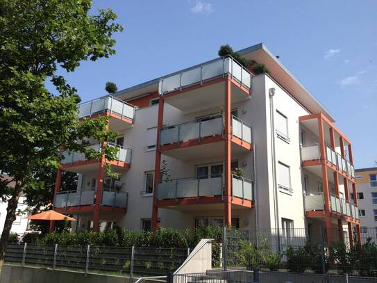 3 Zimmer Wohnung mit Terrasse und Balkon