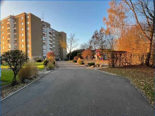 Kapitalanleger aufgepasst - Gepflegte 2 Zi.-Wohnung im 2.OG mit Balkon und Lift!