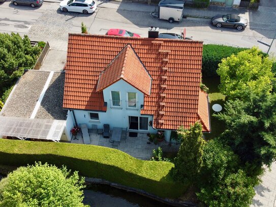 *Reserviert* Sehr gepflegtes Haus in guter Lage - Unterhaching - am Hachinger Bach