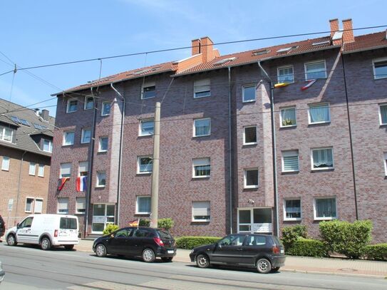 WBS erforderlich! Gut aufgeteilte 2-Zimmer-Etagenwohnung mit Balkon in Gelsenkirchen-Buer