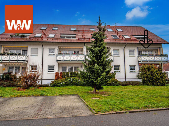 Moderne 2-Raum-Wohnung mit großem Balkon und Parkettboden