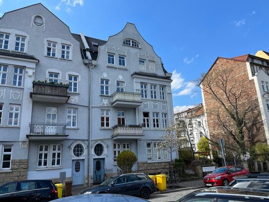 Vermietete 3-Zimmer Wohnung mit Balkon im Damenviertel