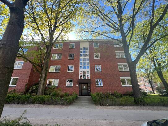 Moderne 4 Zimmer mit Loggia und TG-Stellplatz - Zentral in Rissen