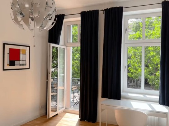 Classy 4 bedroom apartment in Berlin Revaler Straße