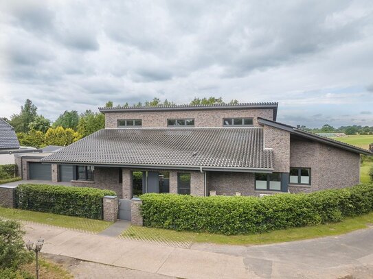 MAKLERFREI! neuwertiges A+Architektenhaus nahe Bremen in ruhiger und unverbaubarer Naturlage!