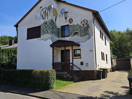 Schönes 2 Familienhaus in toller unverbaubarer Waldrandlage!