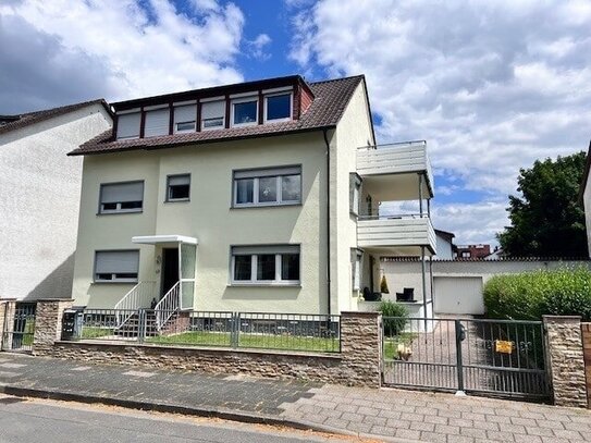 3-Zimmerwohnung im 3 Familienhaus zu verkaufen- derzeit gut vermietet-Ideale Kapitalanlage.