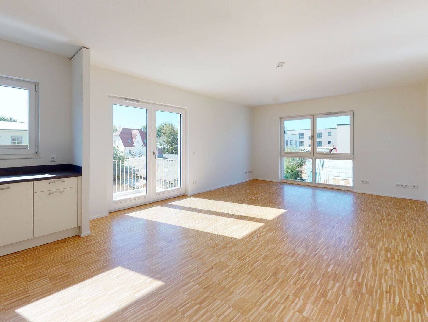 Familien aufgepasst: moderne 4 Zimmer Wohnung mit Dachterrasse zu vermieten! - Foto 1