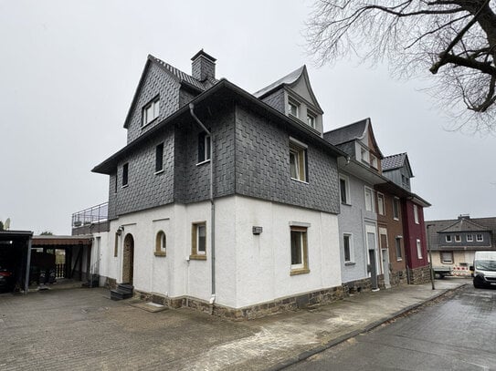 Charmantes Zweifamilienhaus in ruhiger Lage von Hattingen mit vielen Möglichkeiten