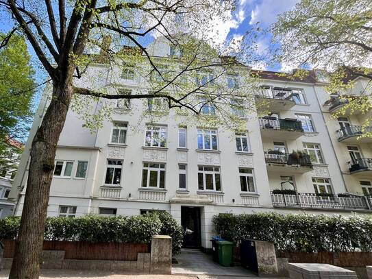 Altbau zum Verlieben - wunderschöne 3-Zimmer-Wohnung in schöner Lage von Winterhude