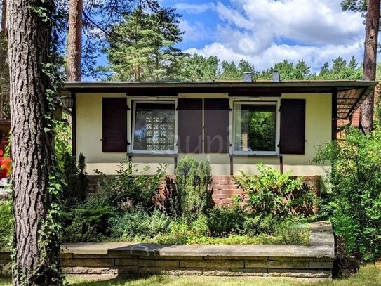 Wochenendgrundstück mit Wochenendhaus, Atelier und Garage in Wandlitz