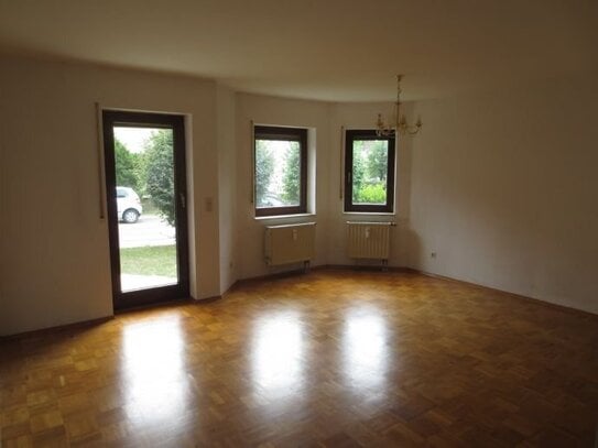 Schicke 2-Zimmer Erdgeschosswohnung mit Terrasse und Garage in Crailsheim