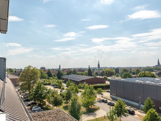 Moderne Maisonette-Wohnung mit Loftcharakter und sensationellem Blick über Lüneburg.