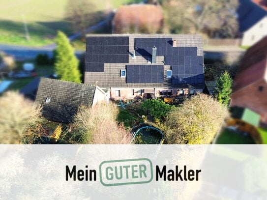 Großzügiges Einfamilienhaus mit Pool, Garten und Ausbaupotenzial - Perfekt für Familien