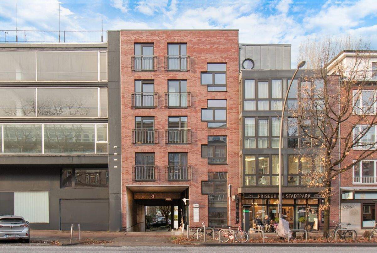 In zentraler Lage von Winterhude - Großzügige 3-Zimmer Wohnung mit Südwest Balkon