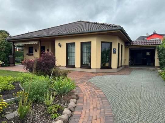 Schönes Einfamilienhaus barrierefrei in Bungalow-Stil