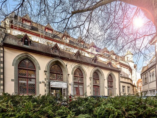 Helle 2 Zimmer-Wohnung in historischem Gebäude mitten im Stadtzentrum von Konstanz (Niederburg)