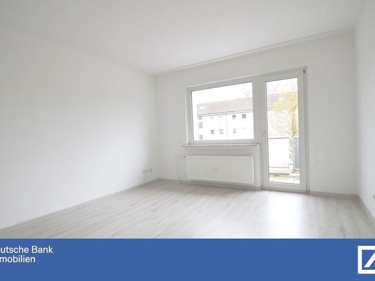 Für Singles oder junge Paare: Frisch sanierte 2-Raum Wohnung mit Balkon in Duisburg-Overbruch !