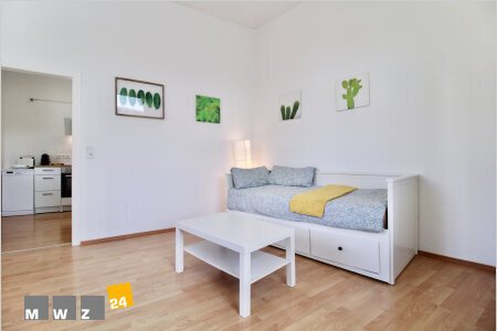 Komplett Möbliert/Furnished Accommodation in: Derendorf. Helles und weiß gestaltetes Apartment