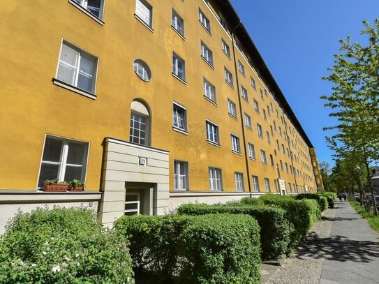 TRAUMWOHNUNG IN ZEHLENDORF: 5 ZIMMER MIT BALKON IM GRÜNEN I PROVISIONSFREI!