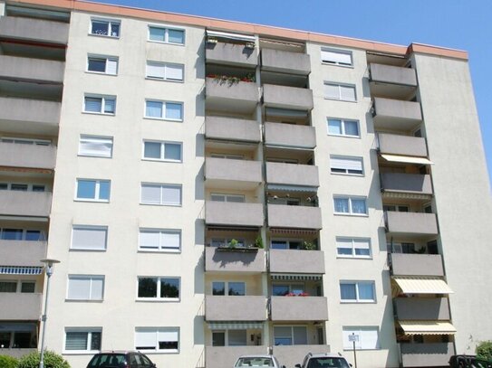 3,5 Zi. ETW Eggenstein-Leo. 74 qm - 1. OG, Balkon, Stellplatz Fahrstuhl - frei u. renovierungsbed.