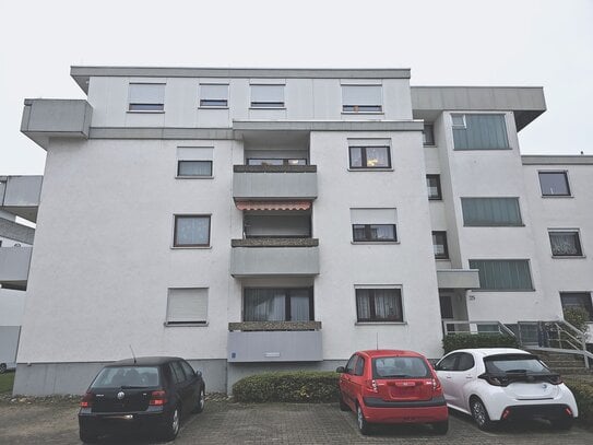 schöne 2 Zimmerwohnung mit Balkon und KFZ-Stellplatz