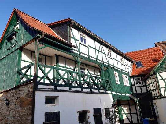 Historisches Fachwerkhaus mit Nebengelaß in Schernberg