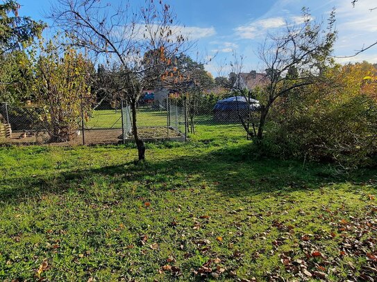 IDYLLISCH GELEGENES WOHNHAUS MIT GARTENGRUNDSTÜCK