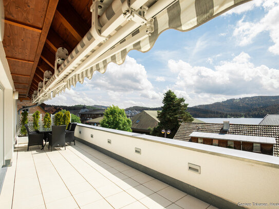 Wunderschöne Terrassenwohnung mit Seeblick, Lift und Garage in Schluchsee zu verkaufen