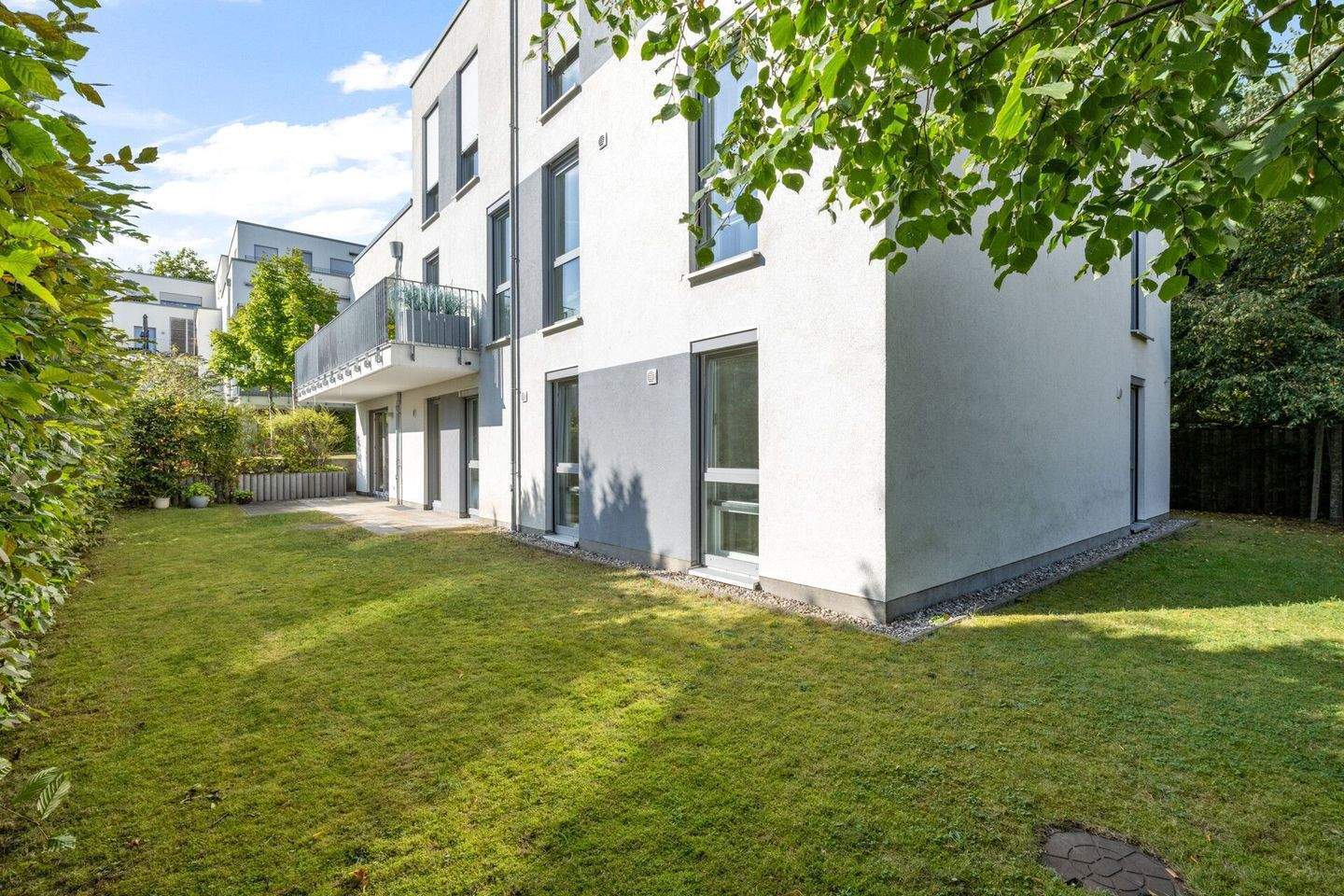 Keine "Energieangst" mehr! Baujahr 2018, Erdgeschoss mit großem Garten zentral in Rahlstedt