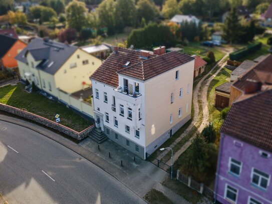 Wertvoller Schatz nahe Berlin: Renditestarkes Mehrfamilienhaus mit zusätzlichem Ausbau-Joker