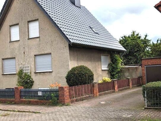 Ein-/Zweifamilienhaus in zentraler Lage von Oebisfelde - VB