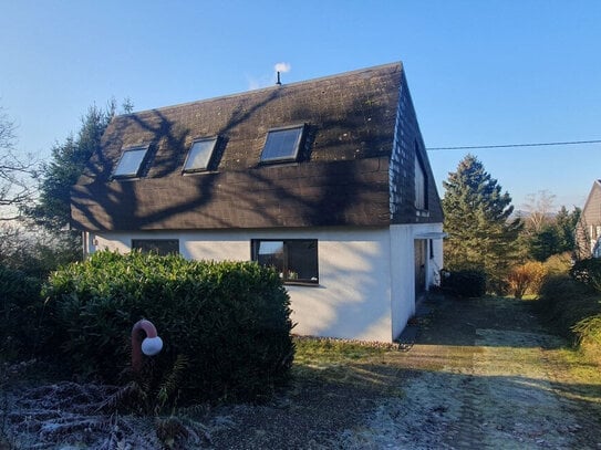 Freistehendes Einfamilienhaus mit grandiosem Panoramablick