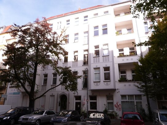 Renovierte 2 Zi.- Wohnung im netten Prenzlauer Berg