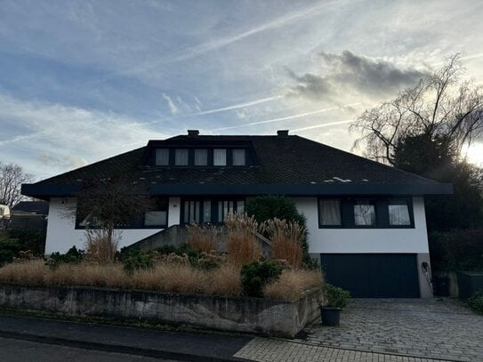 Ein Katzensprung zum Golfplatz-TOP-Lage Alter Niederberg schöne, helle 3-Zimmer ETW mit Sonnenbalkon