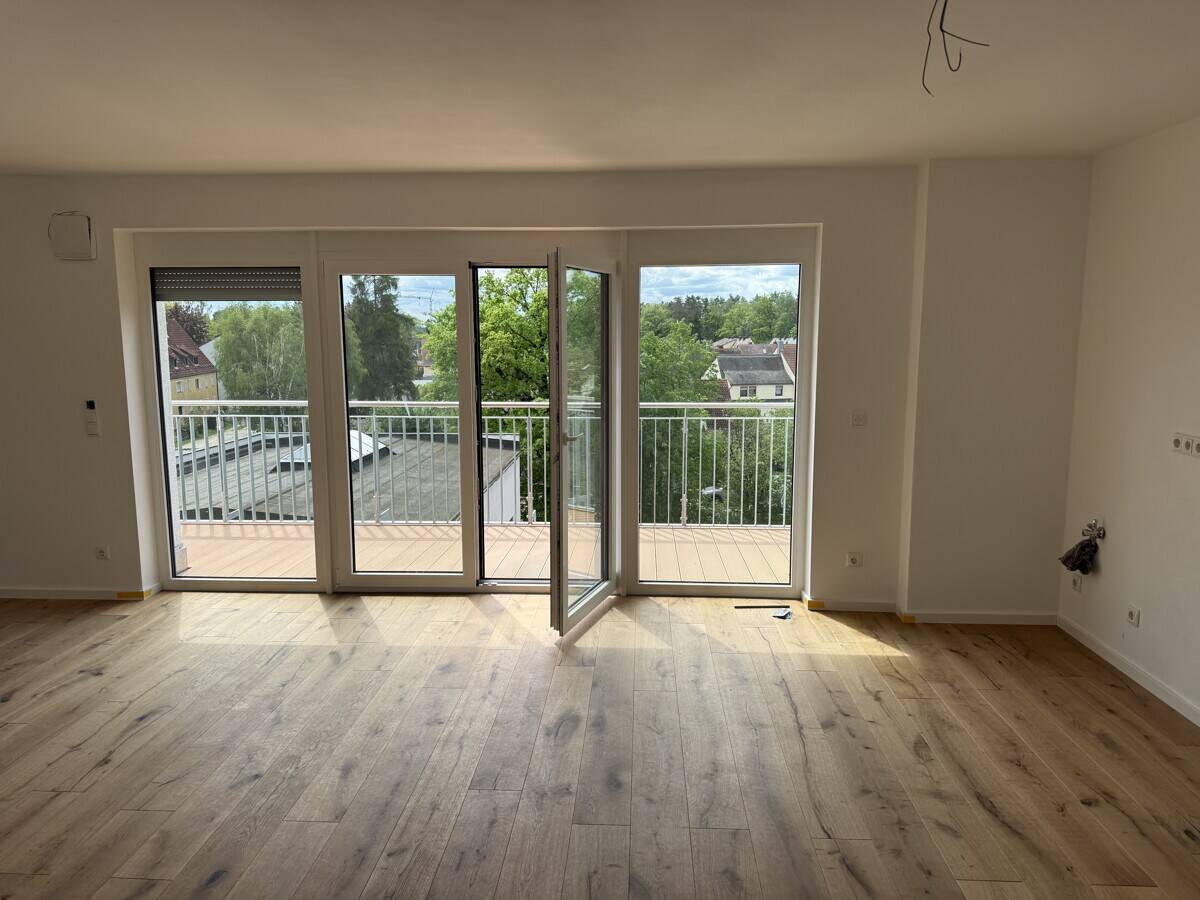                                                               Kurzfristiger Bezug - Penthouse mit atemberaubender Dachterrasse - Wohnen &uuml;ber&hellip;                                                       in Feucht (Nürnberger Land)