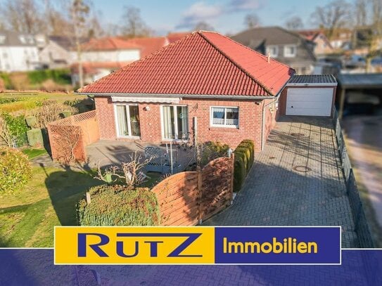 Delmenhorst-Deichhorst | Gepflegter Walmdachbungalow mit Garage in gefragter Wohngegend